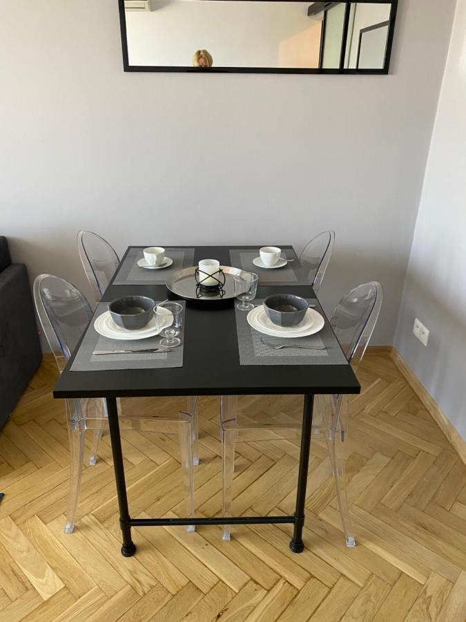 Apartament Emilian Leilighet Warszawa Eksteriør bilde